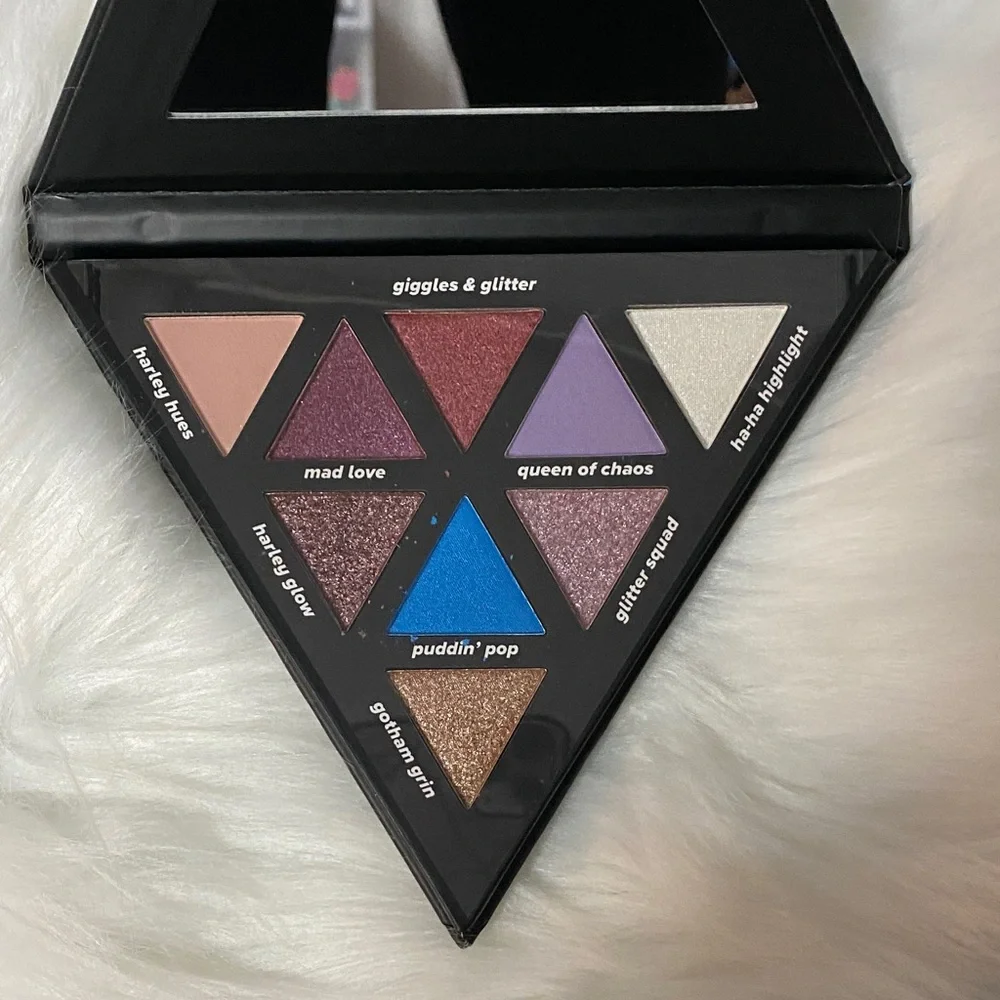 Lottie Harley Quinn Pouts & PigTails Eyeshadow Palette - new